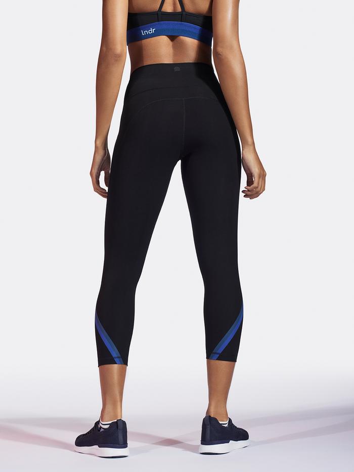 STELLAR CROP LEGGING / BLACK